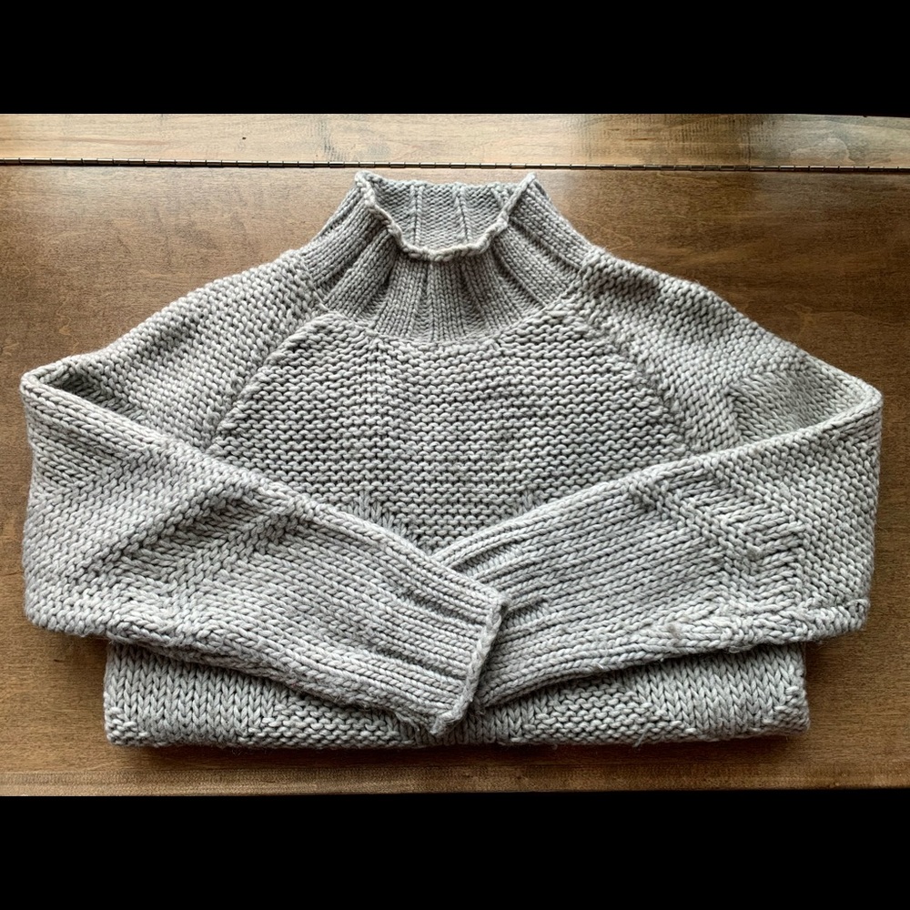 10 FEET Grey Sweater, size S